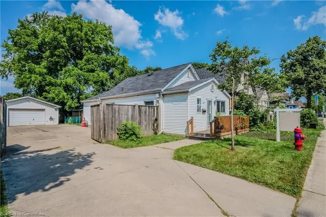 Additional image 3 of 80 East 33rd St