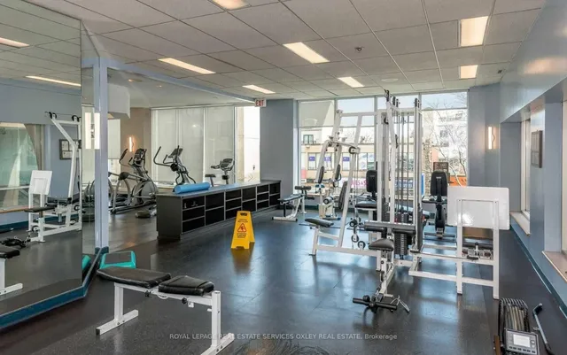 Additional image 17 of 942 Yonge St Unit 806