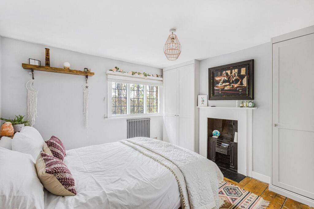 Additional image 10 of High Road, Essendon,  AL9 6HW