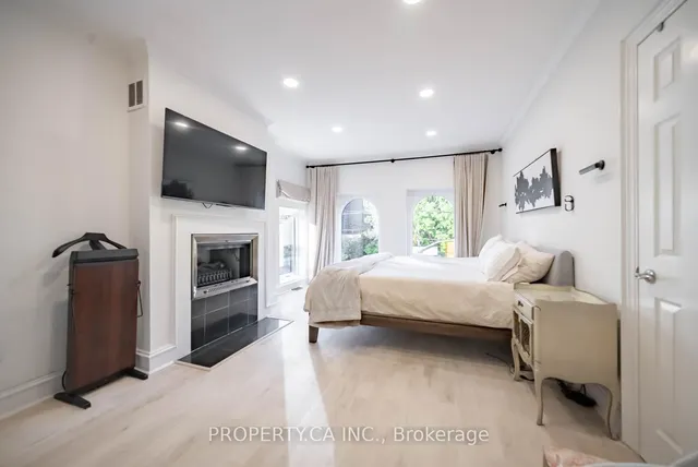 Additional image 23 of 300 Avenue Rd Unit 5