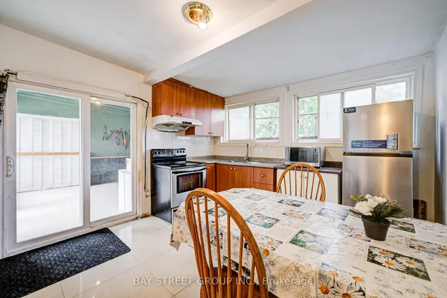 Additional image 34 of 64 Rakewood Cres