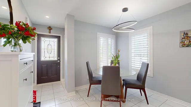 Additional image 23 of 2 Dawson Cres