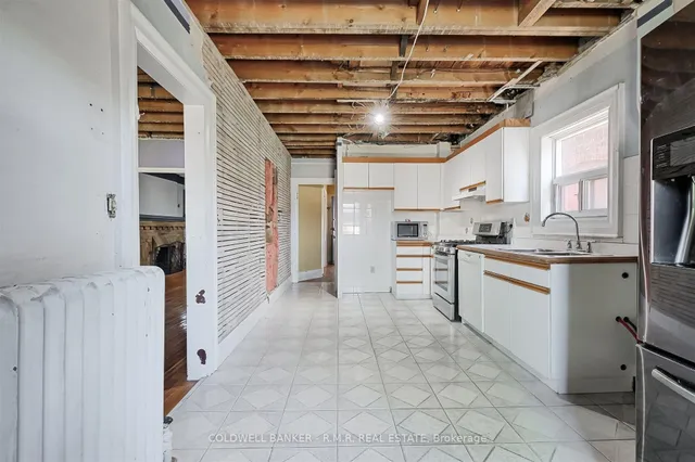 Additional image 18 of 22 Glendale Ave