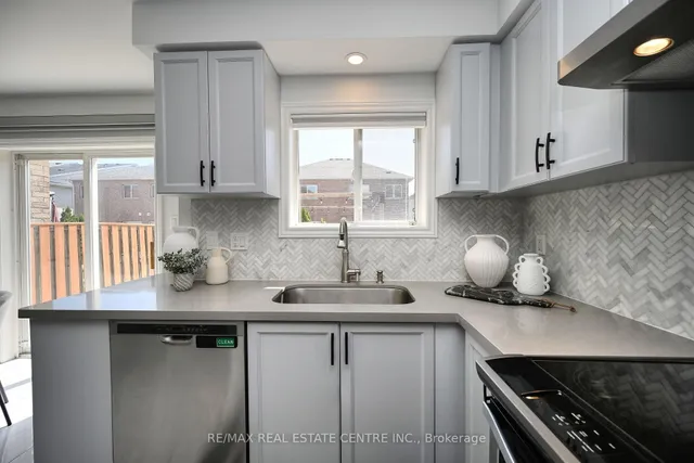 房产图片 17 - 24 Sloan Dr