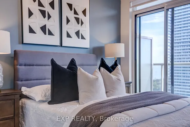 房产图片 18 - 56 Annie Craig Dr 单元 2304