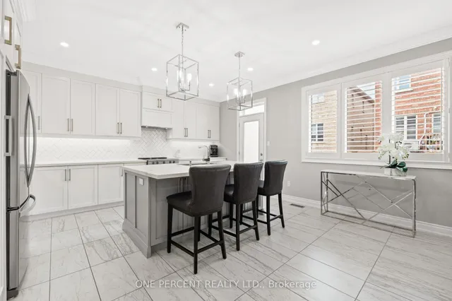 Additional image 12 of 107 Avanti Cres