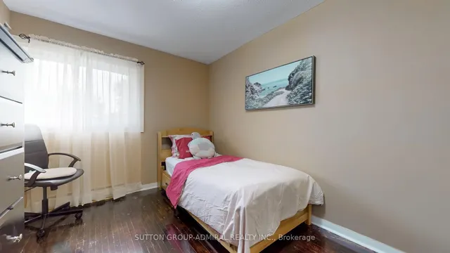 房产图片 25 - 22 Tandridge Cres 单元 812