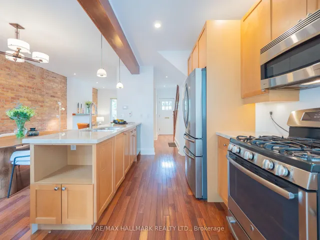 Additional image 20 of 51 Bain Ave