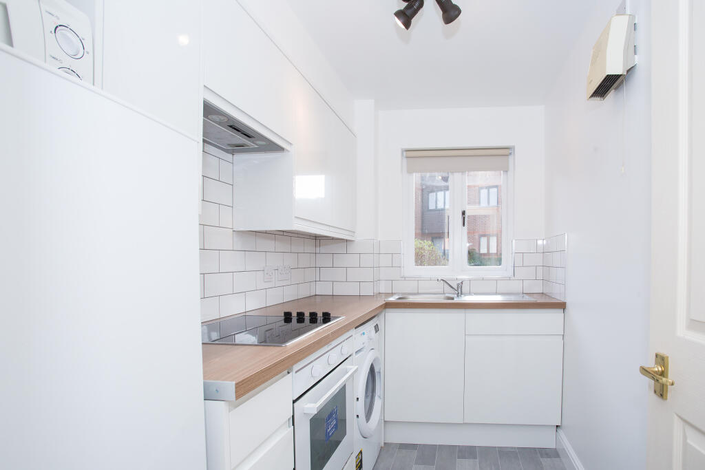 Additional image 9 of Granville Road, St.Albans, Herts, AL1