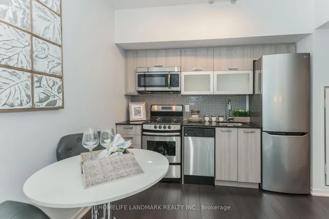 Additional image 14 of 36 Lisgar St Unit 812W