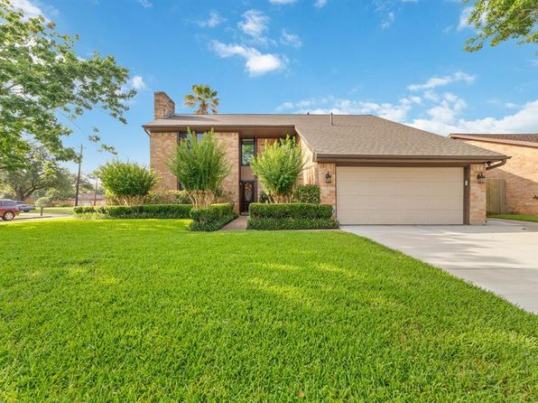 10018 Sageorchard Ln, Houston, TX 77089
