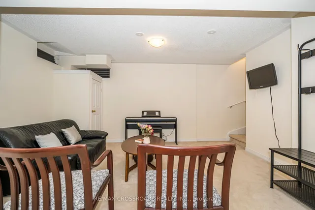 Additional image 38 of 11 Pilkington Dr