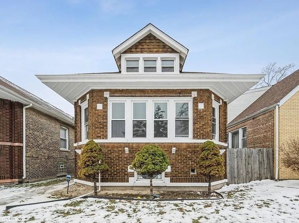 8504 S Essex Ave, Chicago, IL 60617