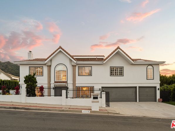 16979 Encino Hills Dr, Encino, CA 91436