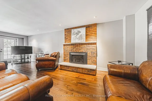 Additional image 6 of 412 Melanie Cres