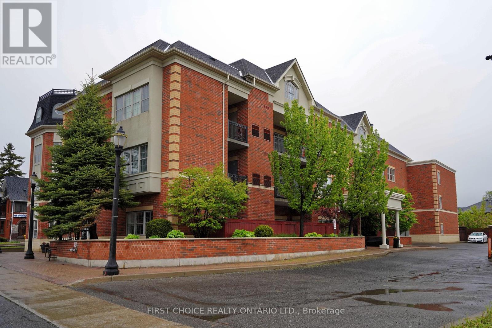 101 - 9973 KEELE STREET|Vaughan (Maple), Ontario L6A3Y5