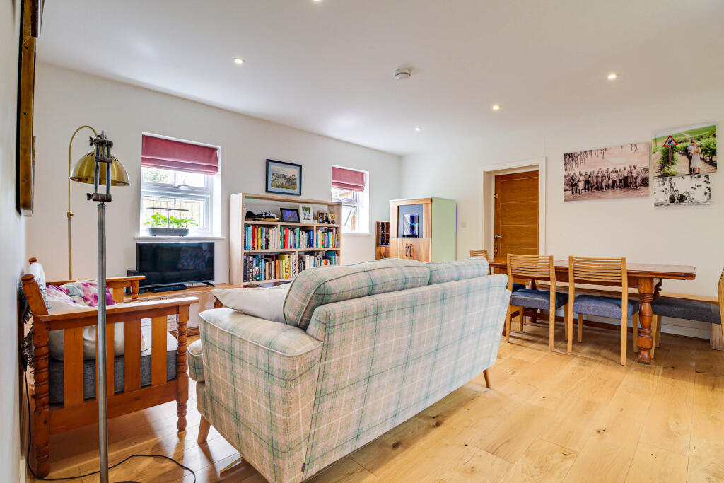 Additional image 11 of Hollybush Lane, Harpenden, Hertfordshire, AL5