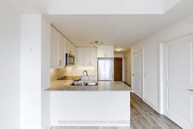 Additional image 15 of 1050 Main St Unit 1106