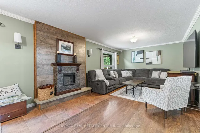 Additional image 24 of 30 Regentview Dr