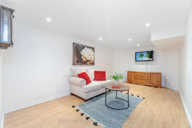 Additional image 40 of 325 Harrowsmith Dr