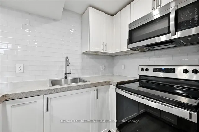 Additional image 31 of 2100 FALMOUTH Terr