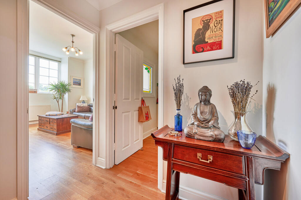 Additional image 6 of West Hall, Beningfield Drive, Napsbury Park, St. Albans, AL2