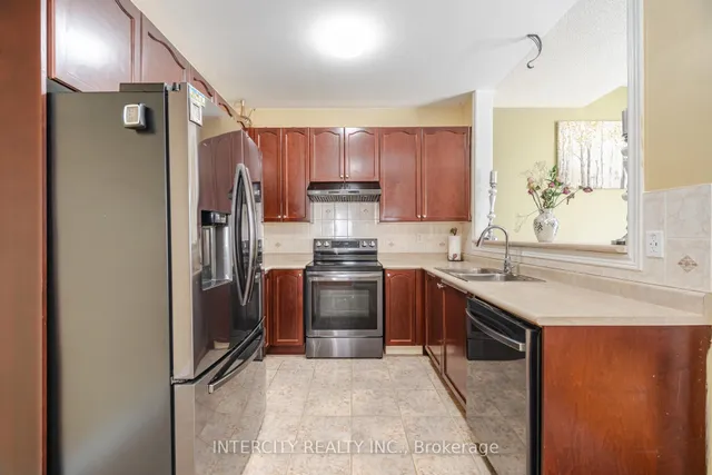 Additional image 11 of 30 Pape Dr