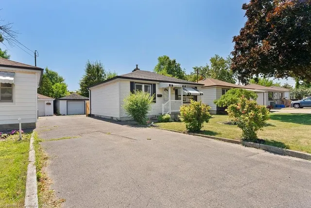 Additional image 9 of 145 East 44th St