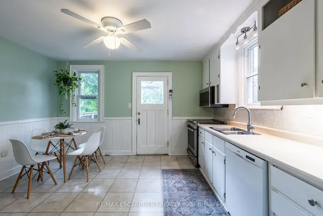 Additional image 13 of 40 EAST 22ND St