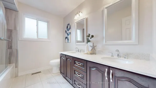 Additional image 35 of 54 Garnier Crt