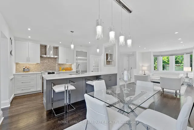 Additional image 12 of 7 Roe Ave