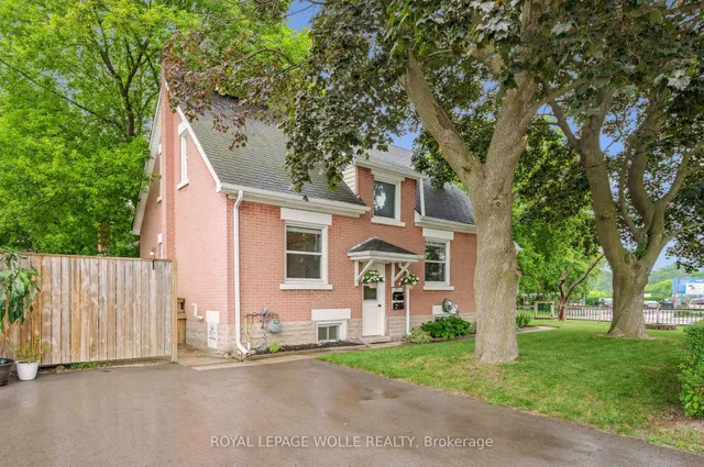 Additional image 34 of 854 Guelph St