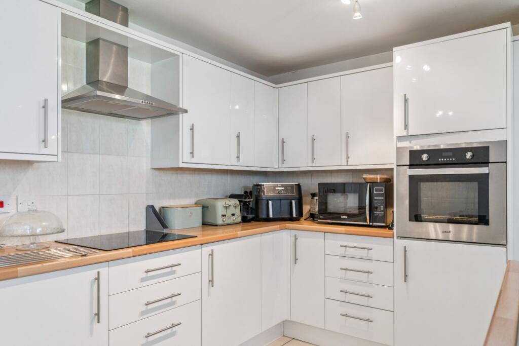 Additional image 25 of Parkway, Welwyn Garden City, Hertfordshire, AL8 6HZ