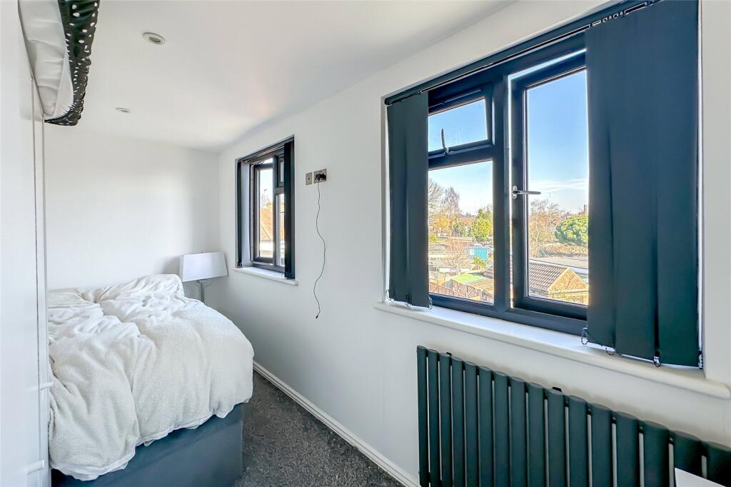 Additional image 10 of Leyland Avenue, St. Albans, Hertfordshire, AL1