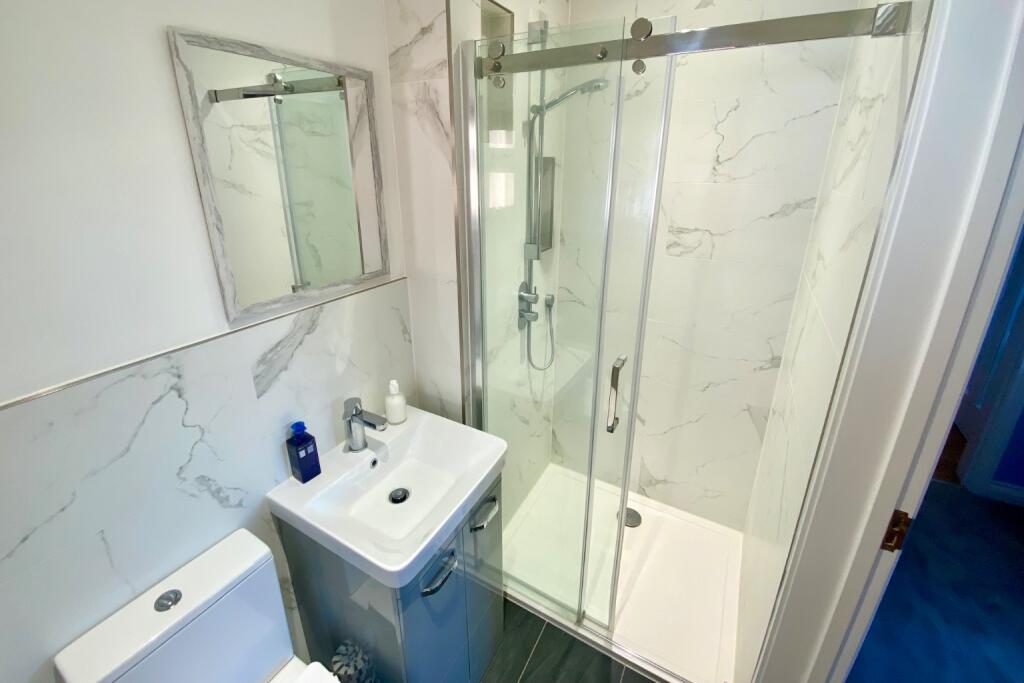 Additional image 10 of Mount Drive, Park Street, St. Albans, Hertfordshire, AL2
