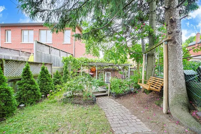 Additional image 36 of 482 Mcroberts Ave