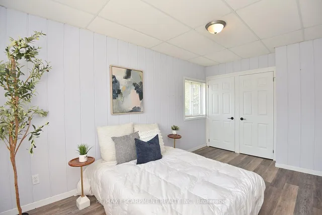 Additional image 18 of 449 Mary St