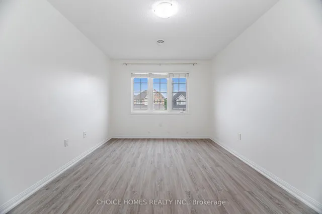 房产图片 30 - 319 麦克杜格尔交汇处