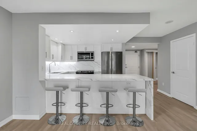 Additional image 11 of 85 East Liberty St Unit 715