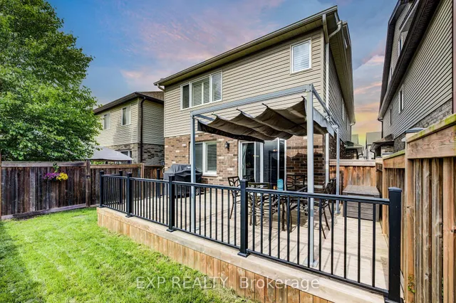 Additional image 41 of 403 Moorlands Cres