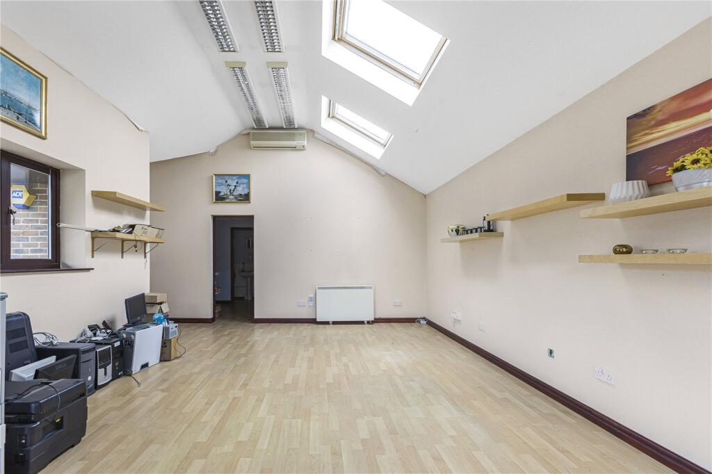 Additional image 20 of Reynards Road, Welwyn, Hertfordshire, AL6