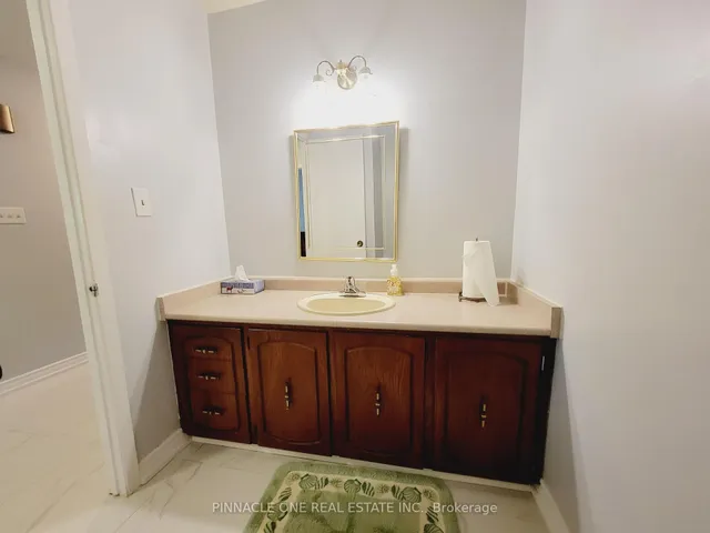 Additional image 20 of 61 Applegate Cres