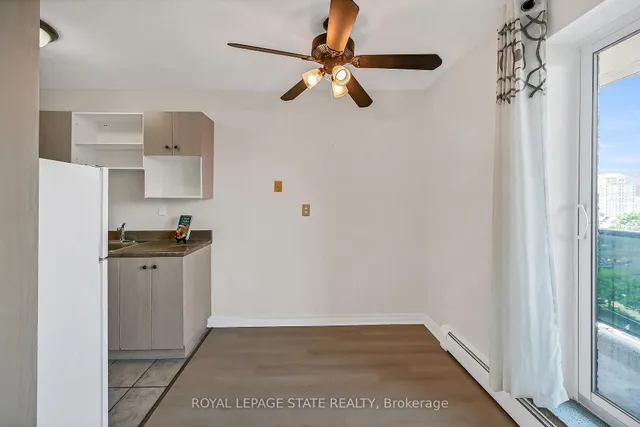 Additional image 10 of 81 Charlton Ave Unit 702