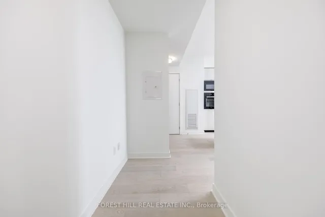 Additional image 6 of 11 Yorkville Ave Unit 3703