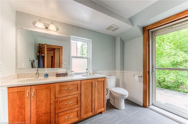 Additional image 18 of 120 Moore Ave