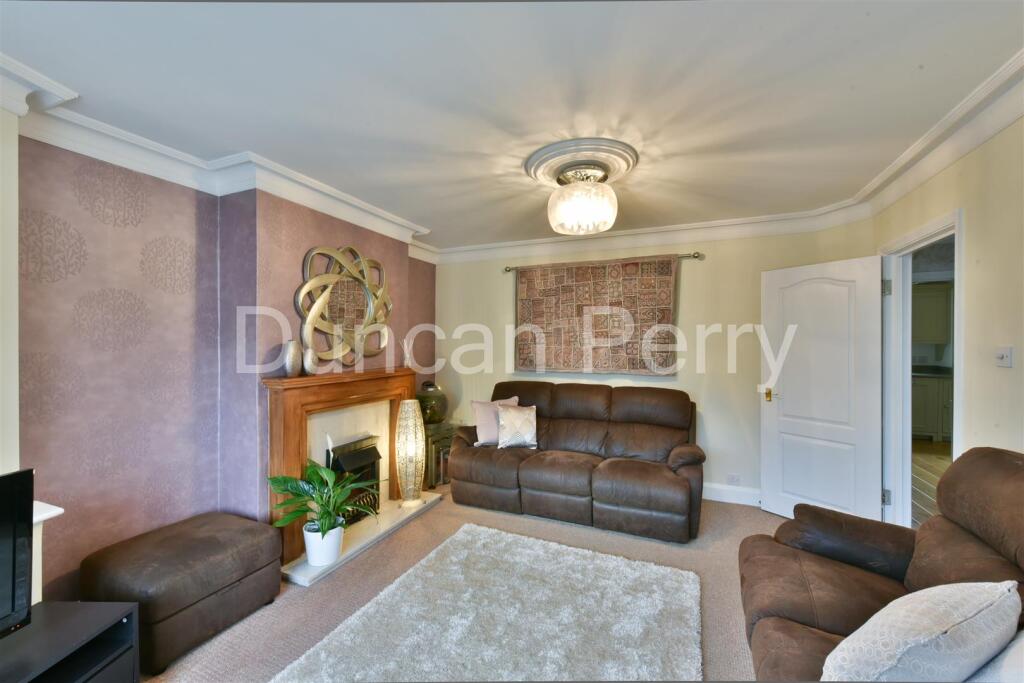 Additional image 33 of Moffats Lane, Brookmans Park, Herts