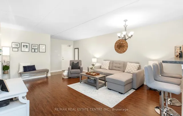 Additional image 16 of 1370 Main St Unit 205