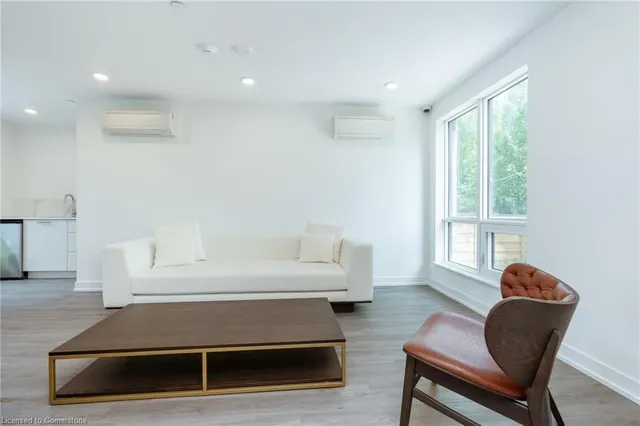 Additional image 33 of 861 Sheppard Ave Unit 18