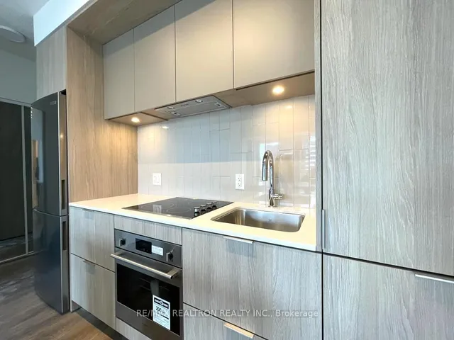 Additional image 19 of 130 River St Unit 2404