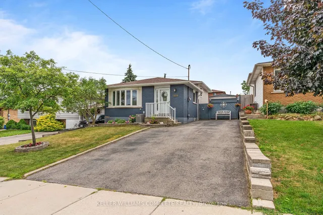 423 QUEEN VICTORIA Dr